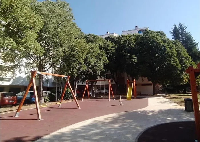 Lukas 6 公寓 扎达尔